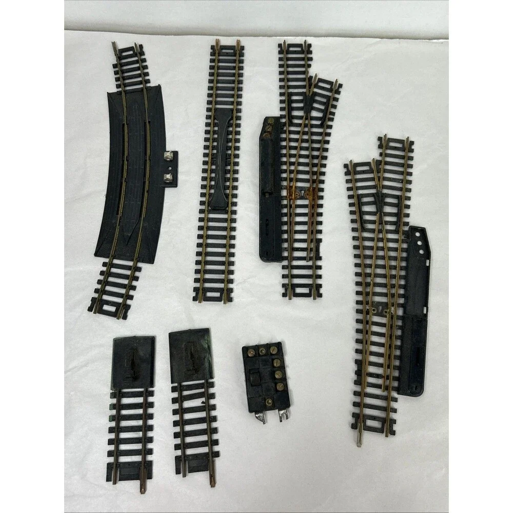 Tyco HO Train Tracks Lot Snap Turnout Switch Rerailer Curve Plasticville Tractor